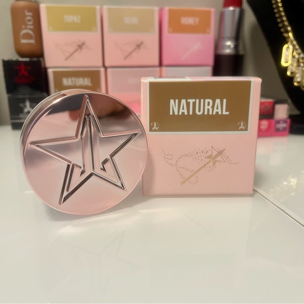 Jeffree Star Magic Star Luminous Setting Powder (Natural)